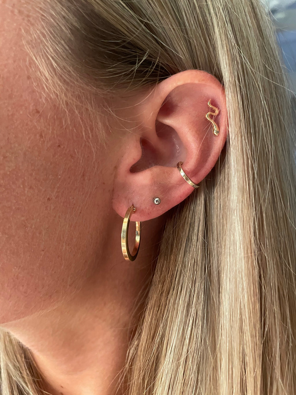 Simple square edged hoop