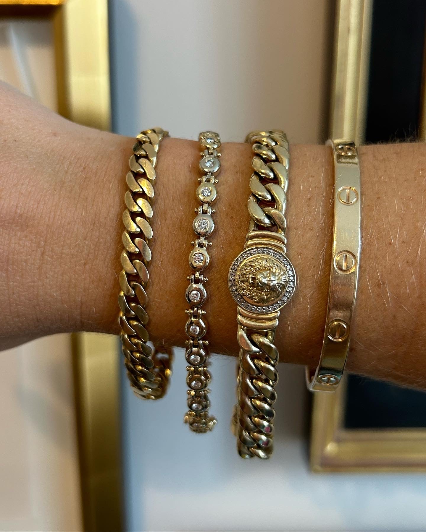 Diamond Lion Curb Bracelet