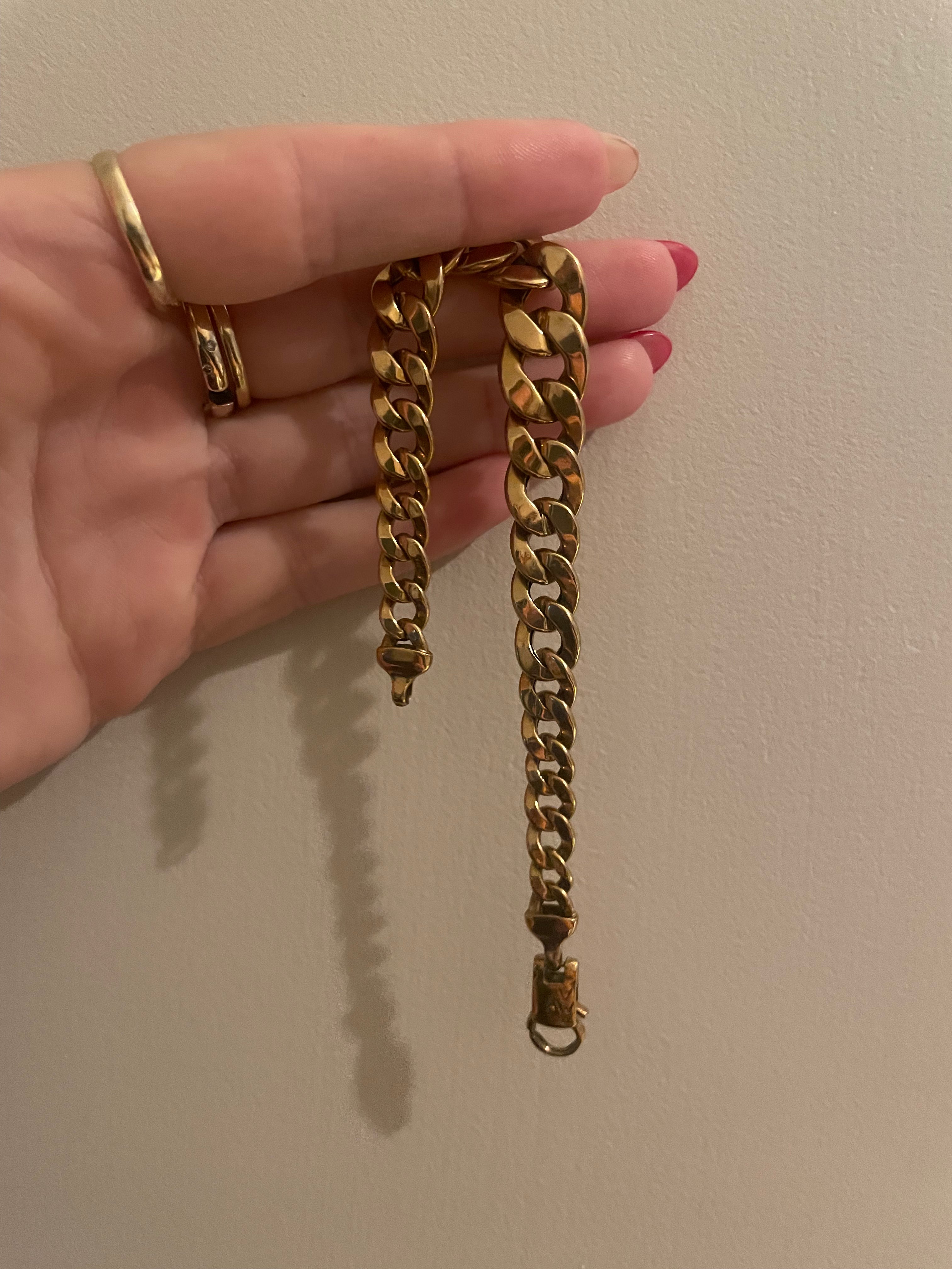 Graduated Curb Bracelet