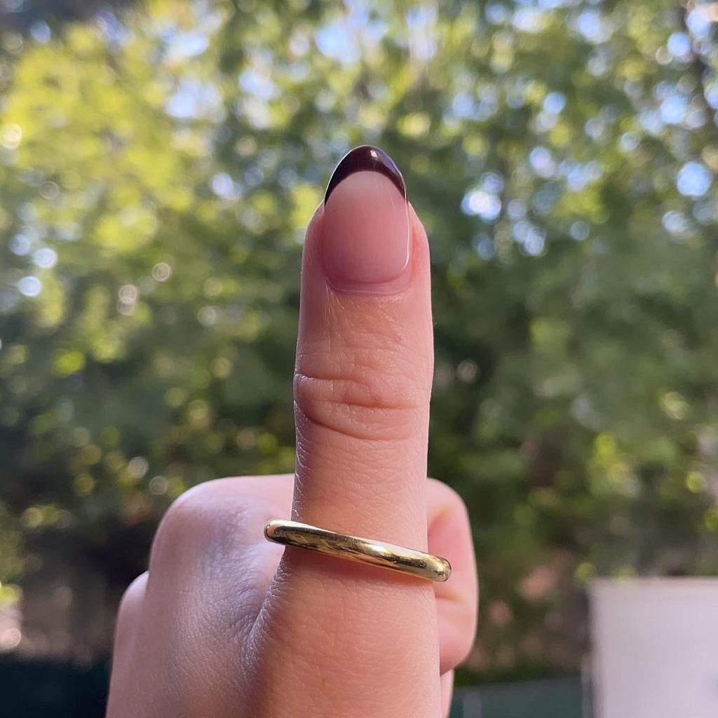 18k Saucer Puffy Band