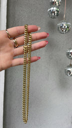 Curb chain
