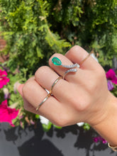 Load image into Gallery viewer, Emerald Snake Ring
