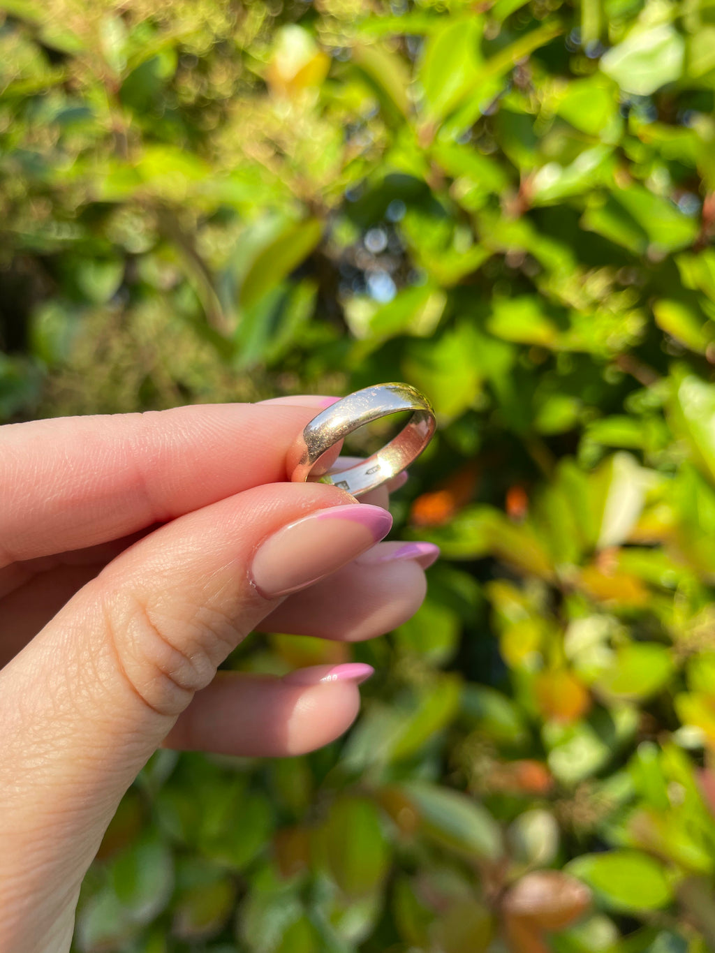 Vintage rose gold band, size 6