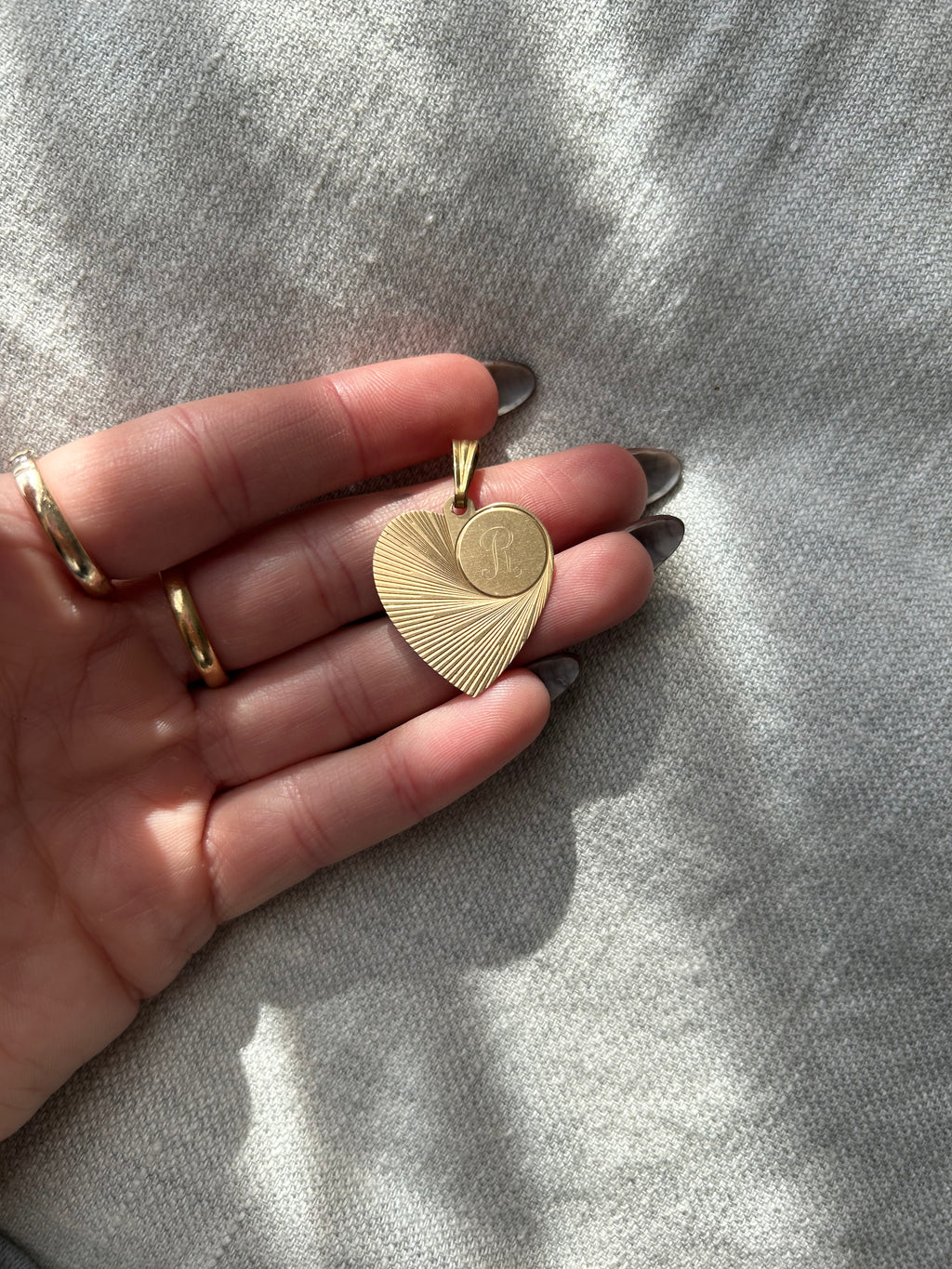 R Engine Turned Heart