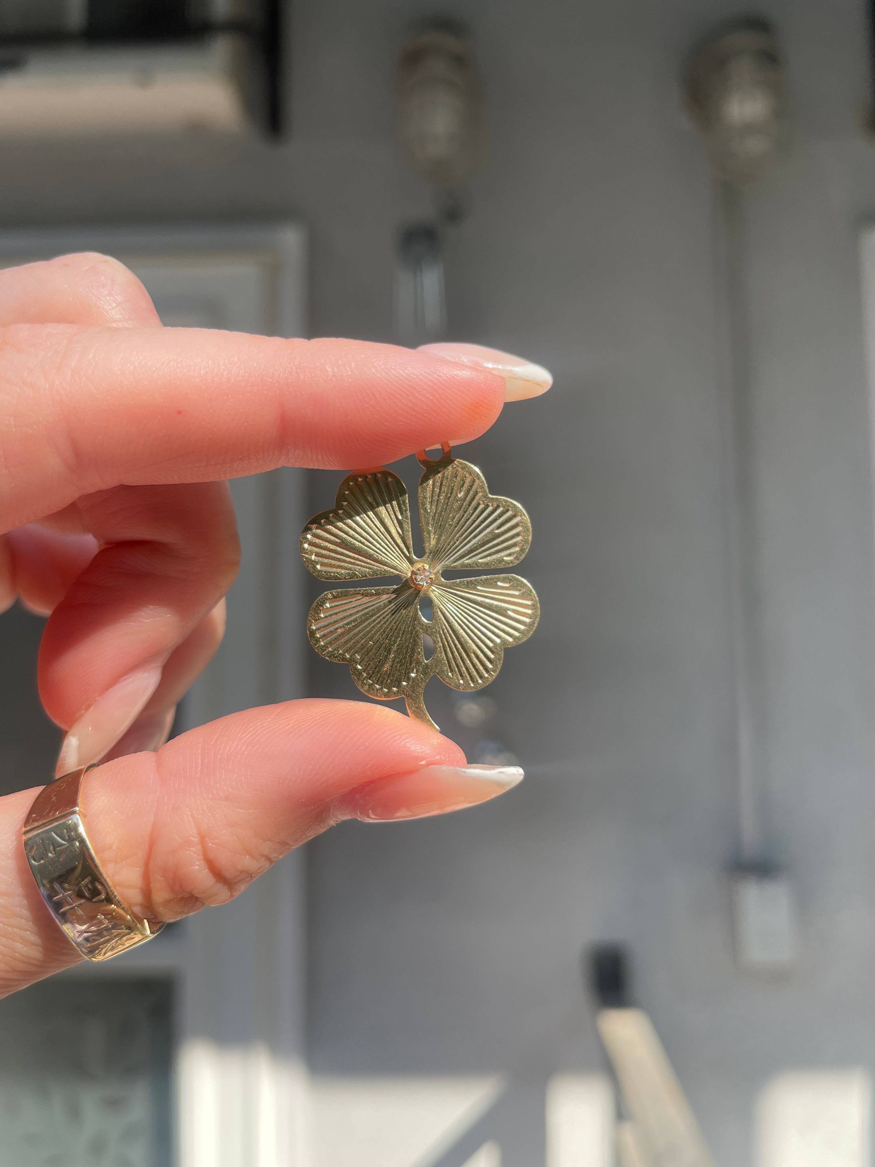 Engine turned clover