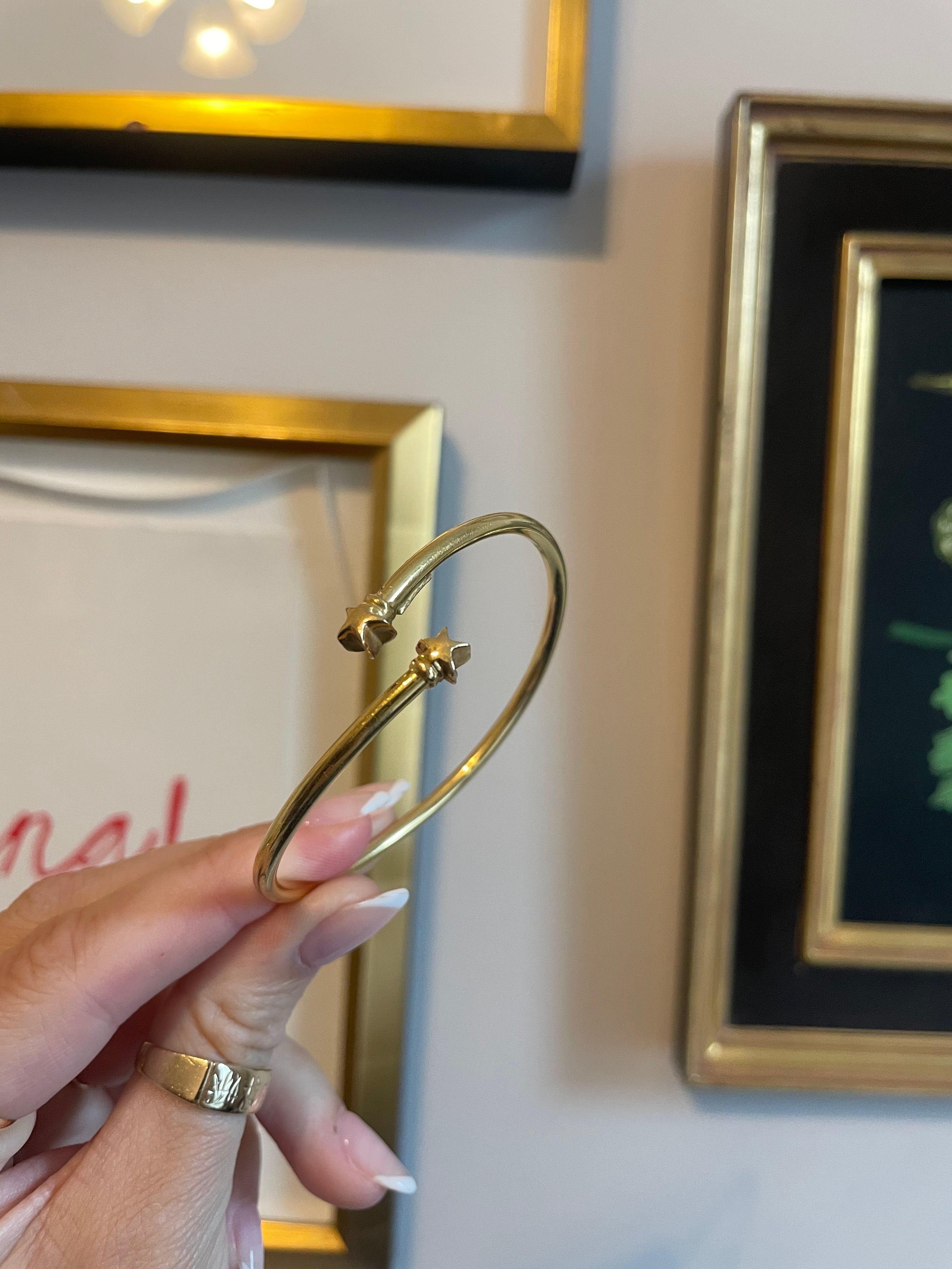 Vintage 18k star bangle