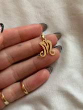 Load image into Gallery viewer, Diamond Dainty M
