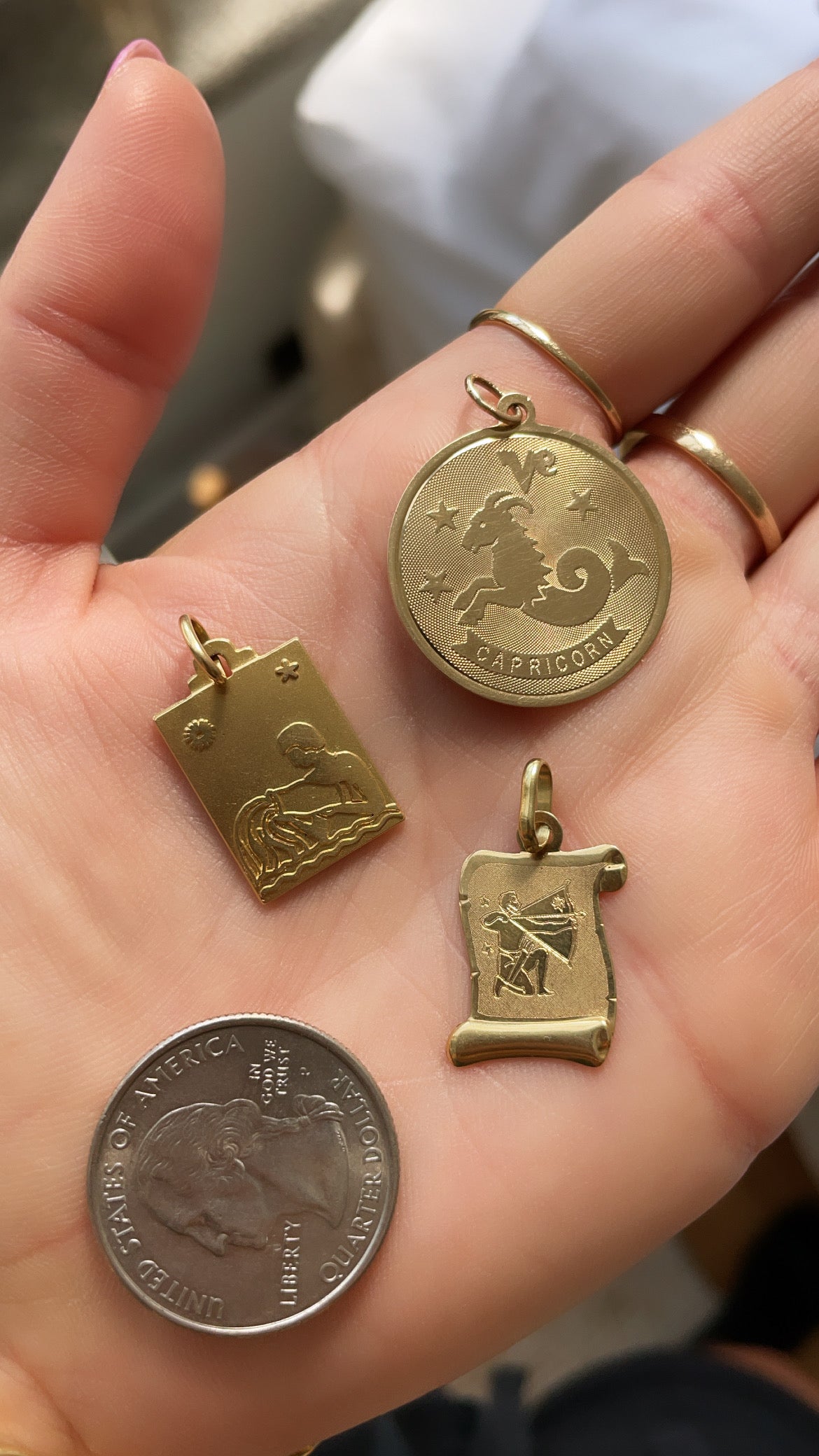 Aquarius vintage pendant