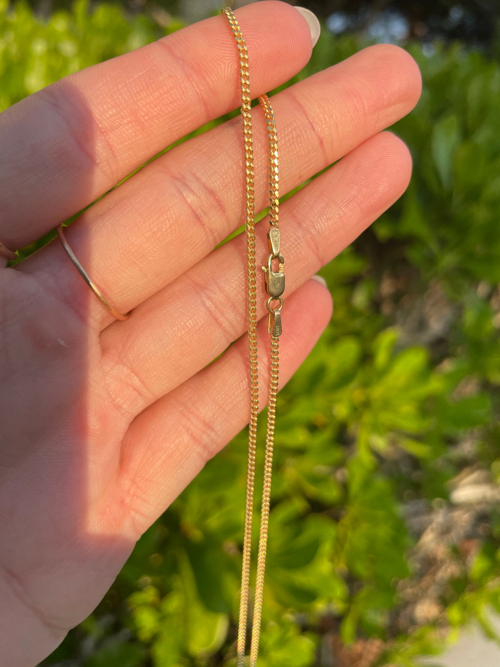 Dainty Miami curb chain