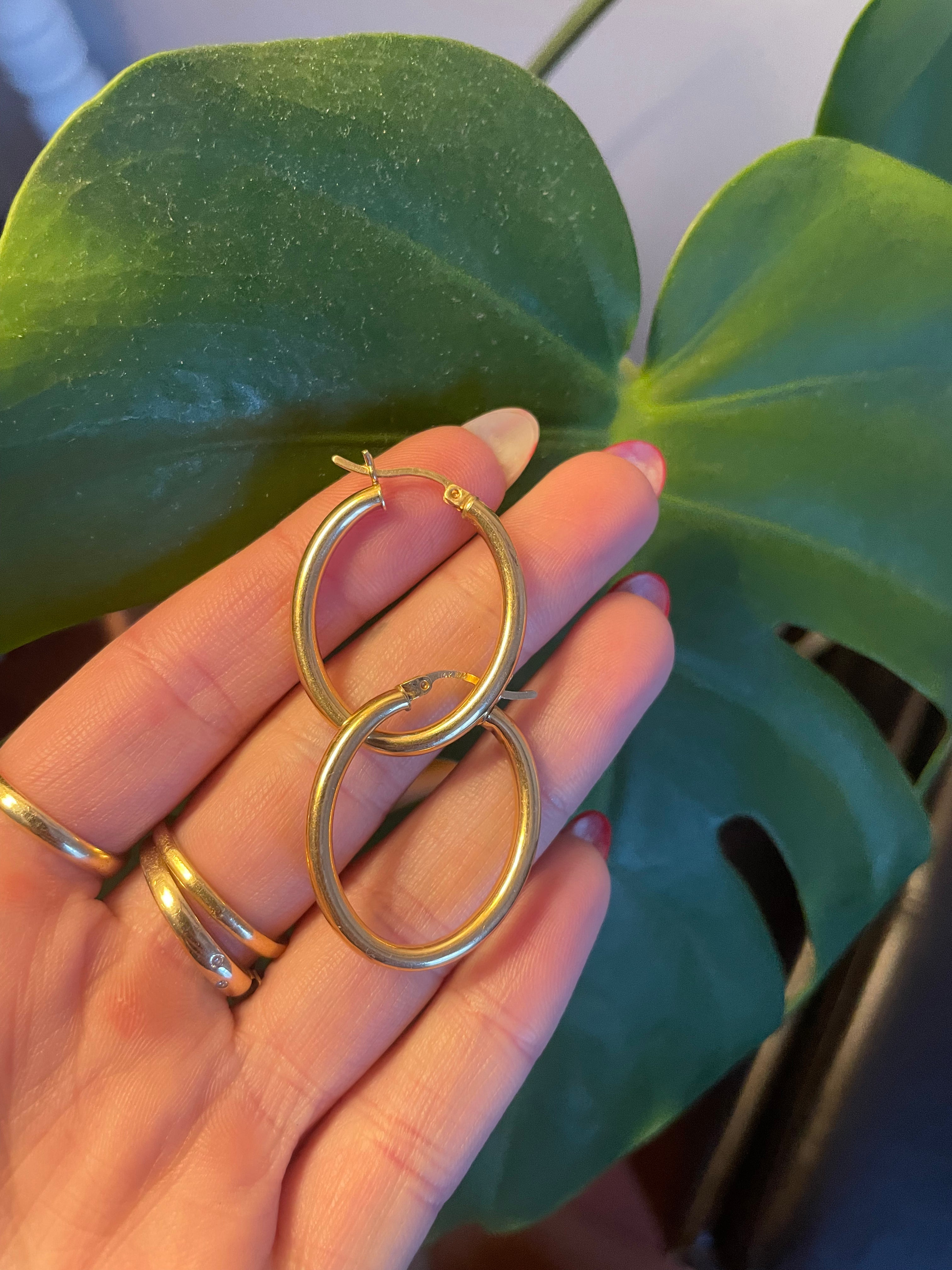 Oval Hoops