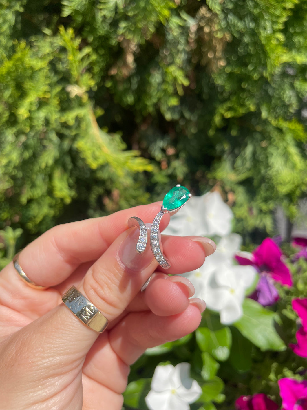 Emerald Snake Ring