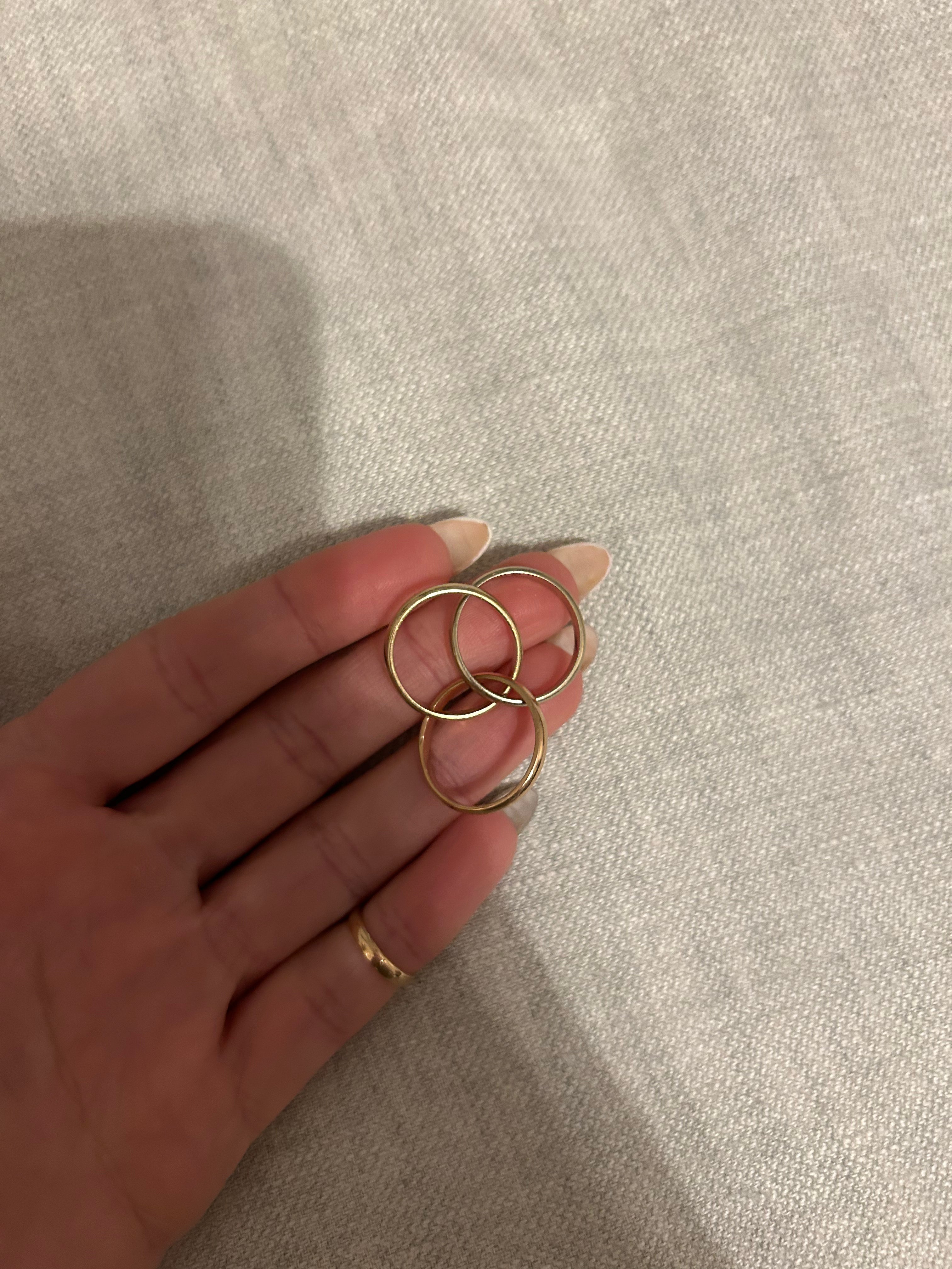 Tricolored Trinity Ring