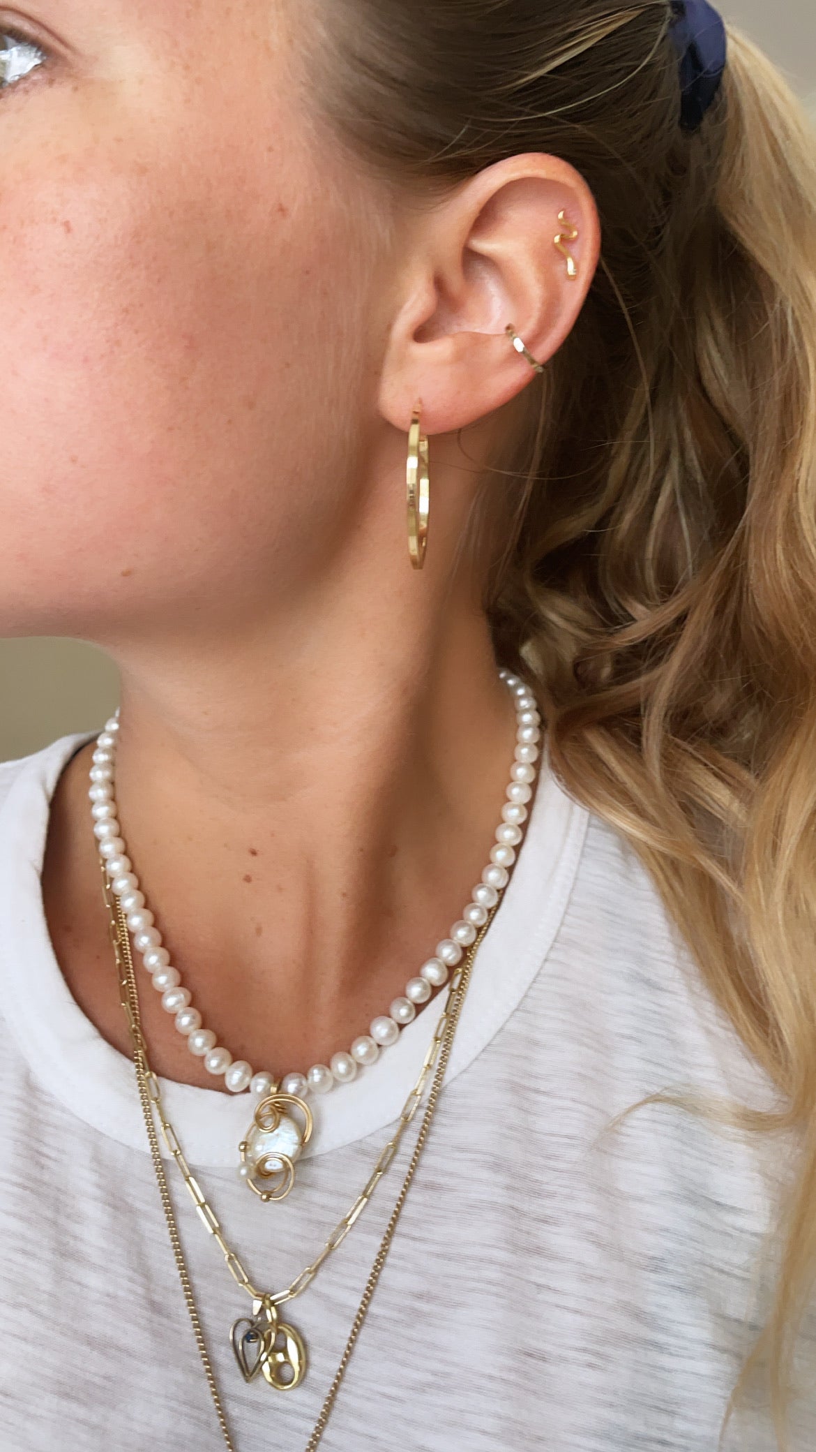 Square rounded large hoops