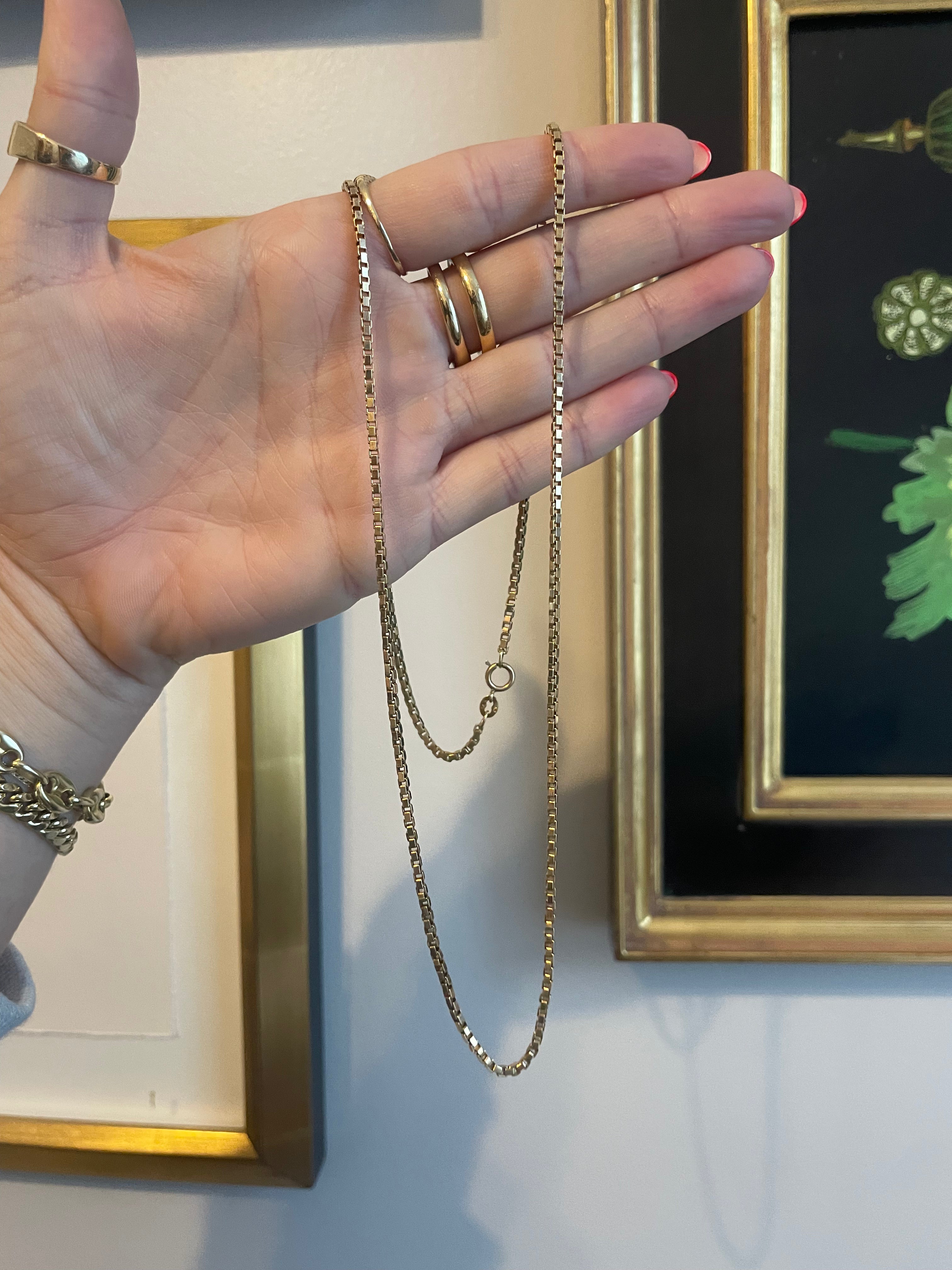 Antique Solid Box Chain