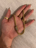 Diamond Clasp Curb
