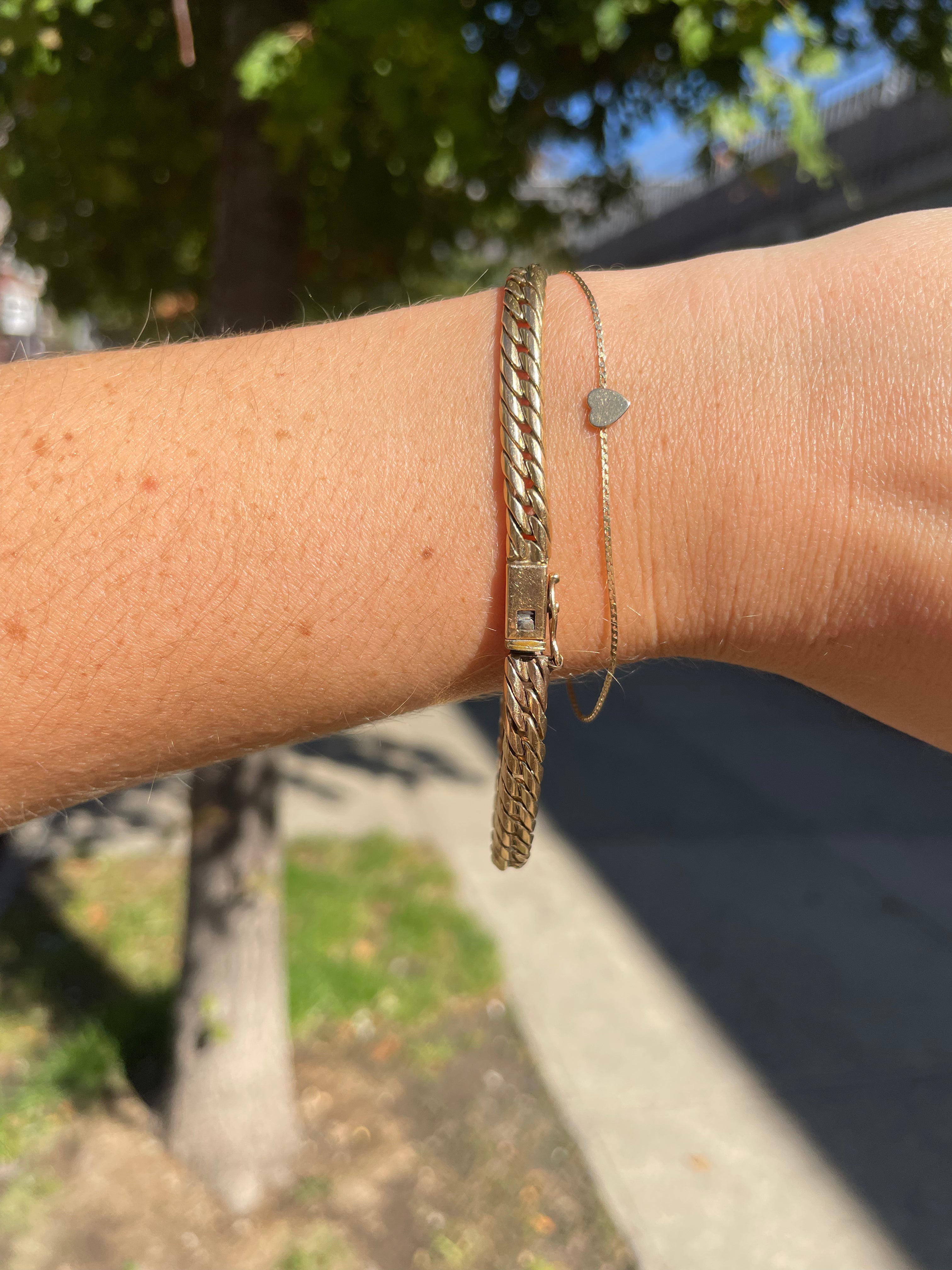 Fishtail Solid Curb Bracelet