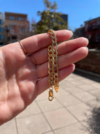 Figaro chain bracelet