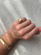 Croissant Plain Signet